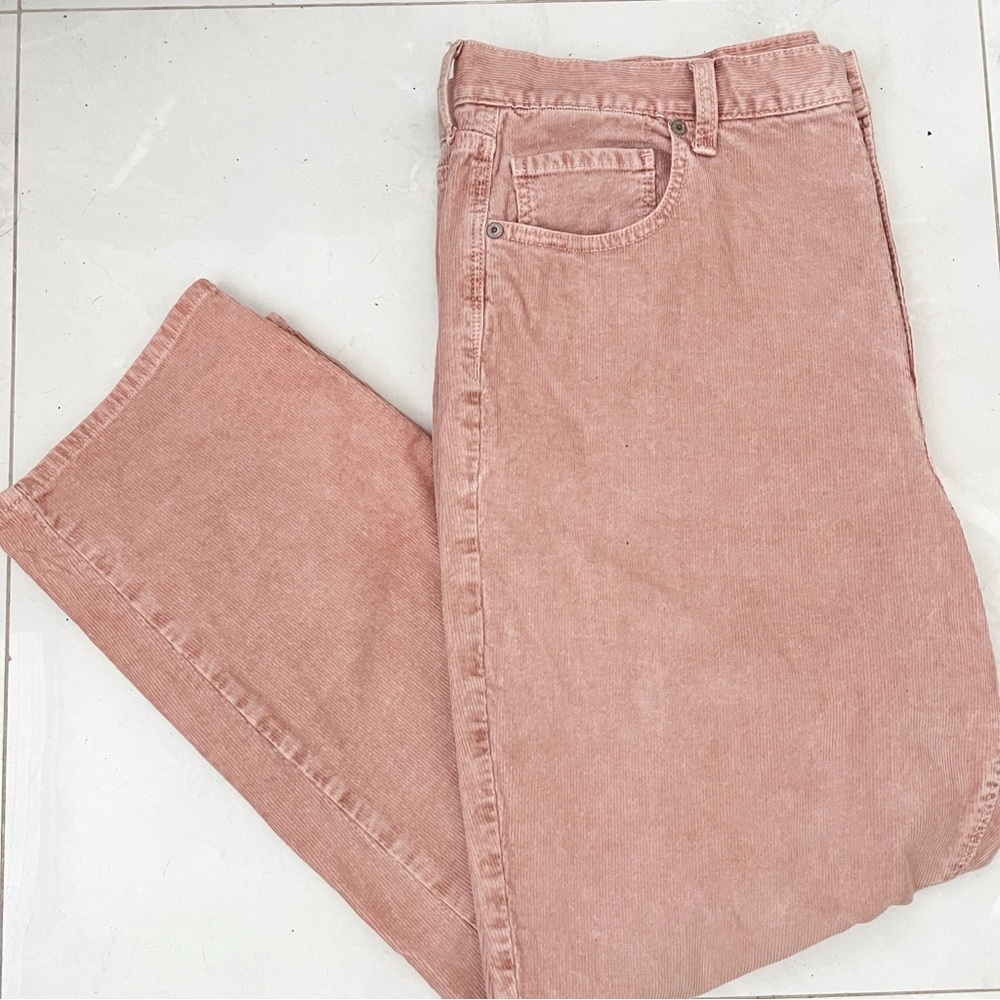 NEW American Eagle PLUS SIZE 18 Curvy Mom Corduroy jeans Pink Super Stretch